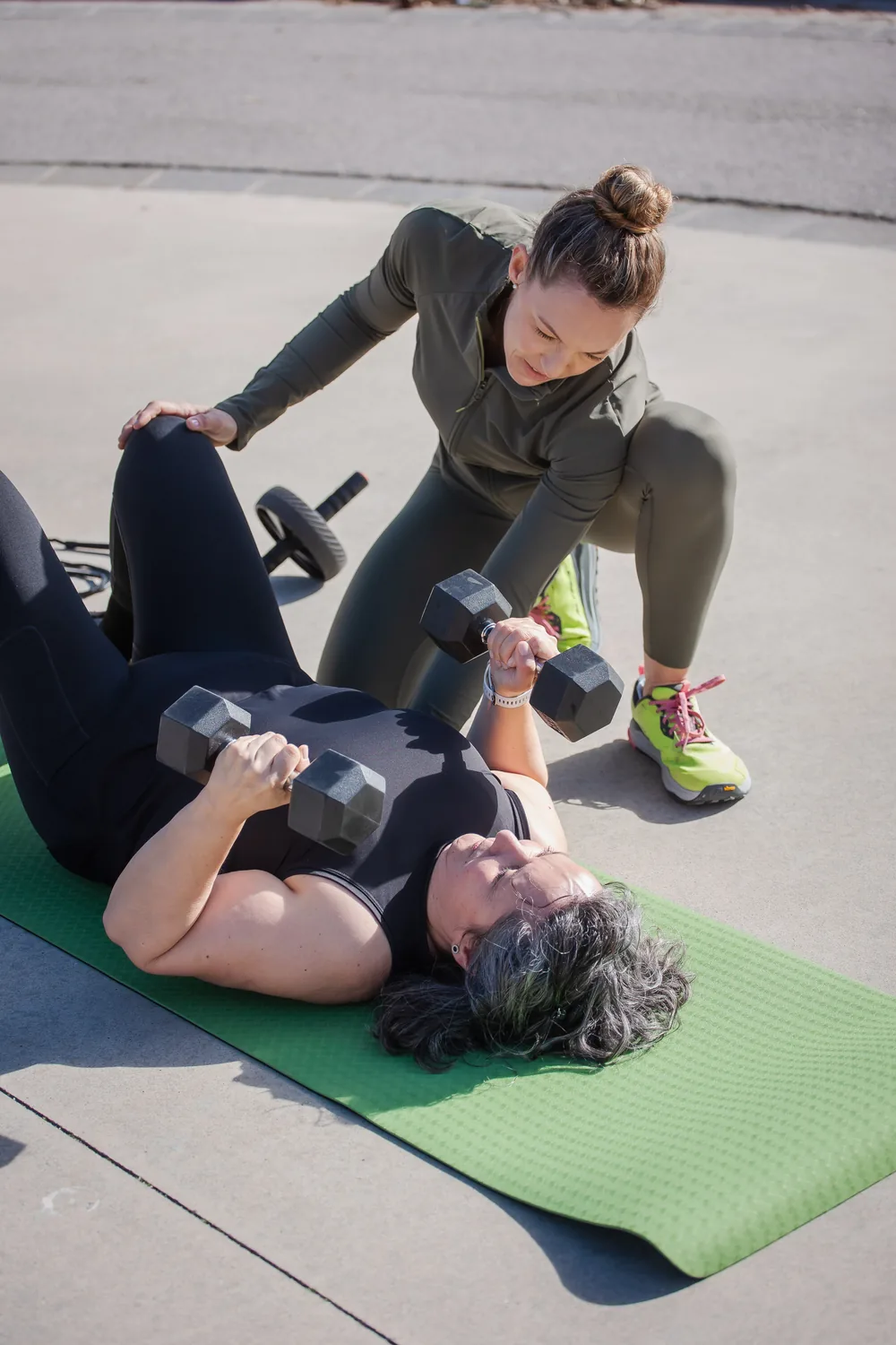 entrenamiento-personal-mancuernas-press-pecho